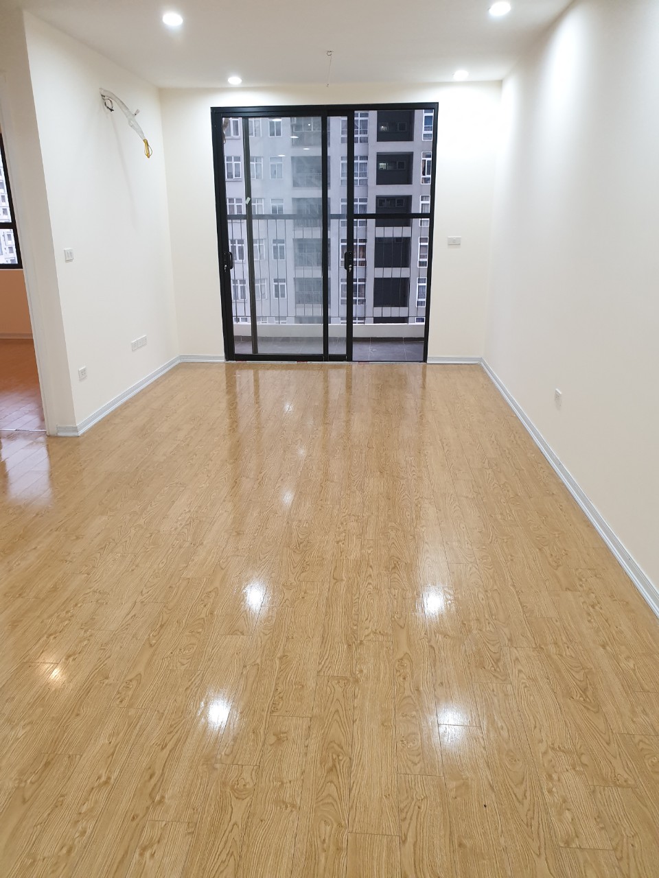 Gia đình tôi cần cho thuê căn hộ golden field 84m2.2N.2VS.