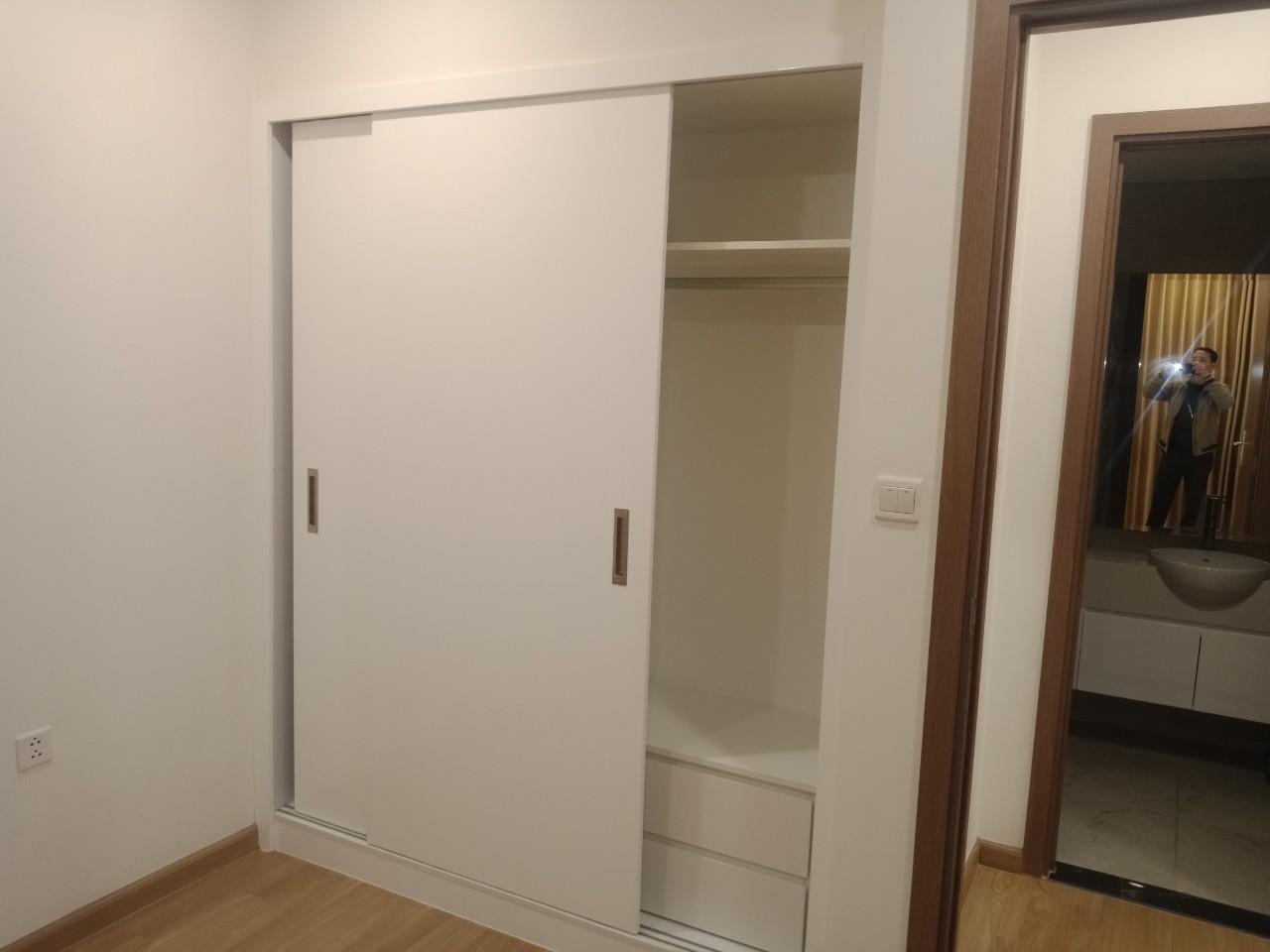 z2340113588058_70339cf4cfb948bd3e647b12976436d7