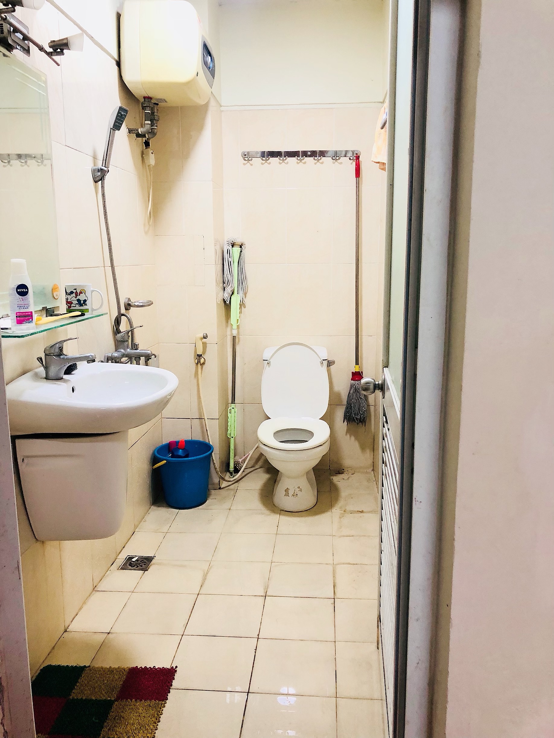 z2347968862987_06d5bc6ab9d25256838dba7d8c25a0d2